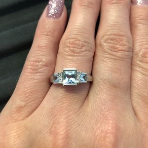 Aquamarine ring. White gold